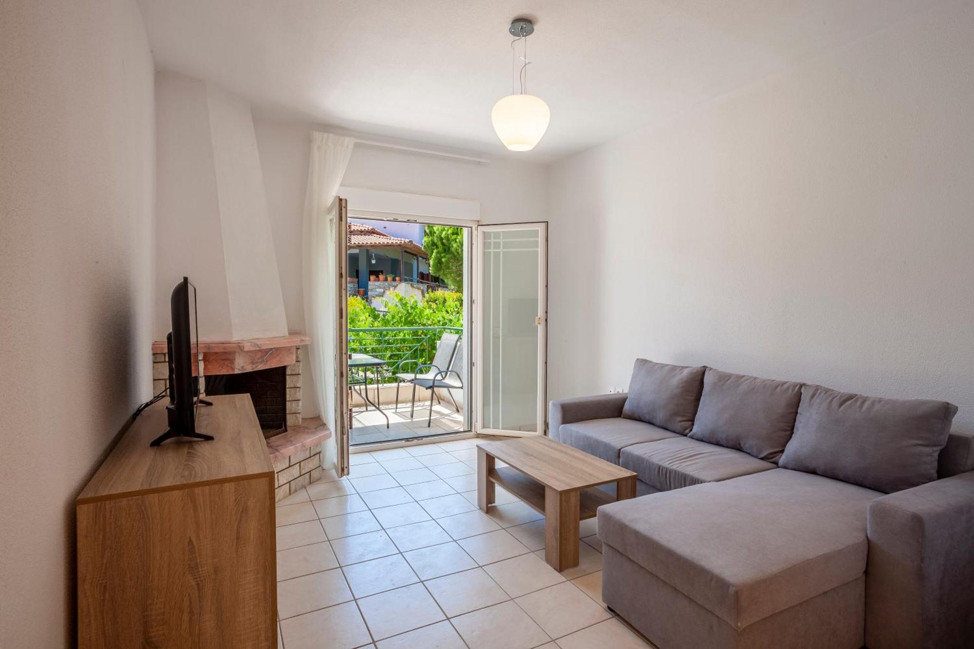 Aris Luxury Apartments Pefkochori Ngoại thất bức ảnh