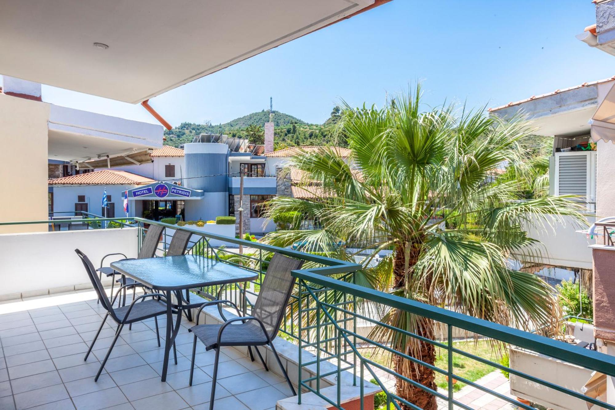 Aris Luxury Apartments Pefkochori Ngoại thất bức ảnh