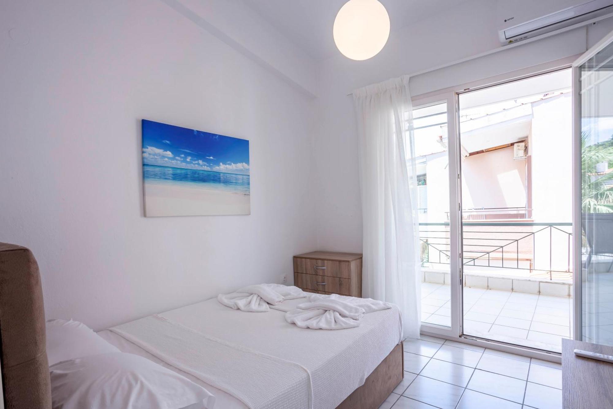 Aris Luxury Apartments Pefkochori Ngoại thất bức ảnh