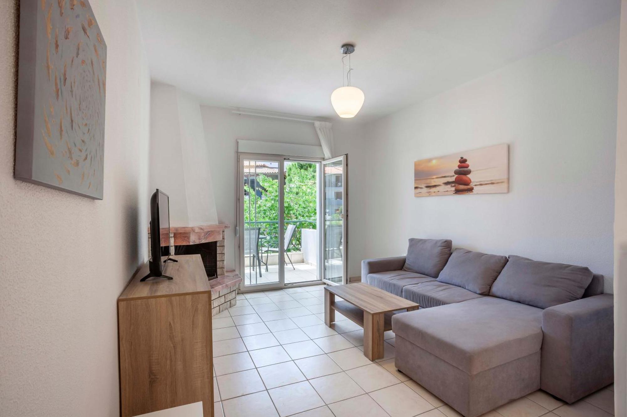 Aris Luxury Apartments Pefkochori Ngoại thất bức ảnh
